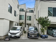 【神奈川県/川崎市幸区小向仲野町】川崎市幸区小向仲野町　中古戸建 外観：中央奥右側