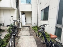 【神奈川県/川崎市幸区小向仲野町】川崎市幸区小向仲野町　中古戸建 敷地内