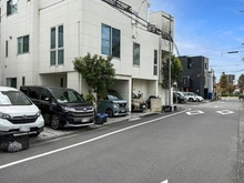 【神奈川県/川崎市幸区小向仲野町】川崎市幸区小向仲野町　中古戸建 前面道路