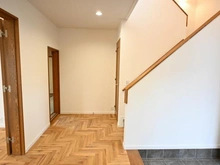 【神奈川県/川崎市高津区梶ケ谷】梶ヶ谷4丁目中古戸建 玄関