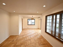 【神奈川県/川崎市高津区梶ケ谷】梶ヶ谷4丁目中古戸建 リビング：奥：ダイニング