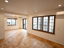 【神奈川県/川崎市高津区梶ケ谷】梶ヶ谷4丁目中古戸建 リビング：奥：ダイニング