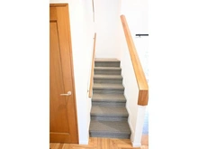 【神奈川県/川崎市高津区梶ケ谷】梶ヶ谷4丁目中古戸建 階段