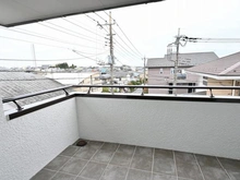 【神奈川県/川崎市高津区梶ケ谷】梶ヶ谷4丁目中古戸建 バルコニー