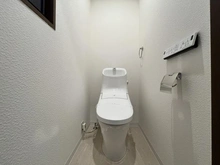 【神奈川県/川崎市高津区北見方】北見方3丁目中古戸建 トイレ：2階