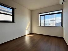 【神奈川県/川崎市高津区北見方】北見方3丁目中古戸建 洋室