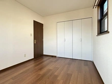 【神奈川県/川崎市高津区北見方】北見方3丁目中古戸建 洋室