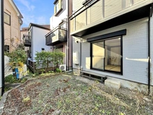 【神奈川県/川崎市高津区北見方】北見方3丁目中古戸建 敷地内