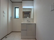 【神奈川県/川崎市麻生区片平】片平1丁目新築戸建B号棟 洗面所