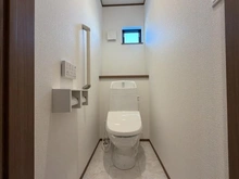 【神奈川県/川崎市麻生区片平】片平1丁目新築戸建B号棟 トイレ