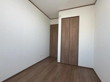 【神奈川県/川崎市麻生区片平】片平1丁目新築戸建B号棟 洋室