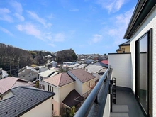 【神奈川県/川崎市麻生区片平】片平1丁目新築戸建A号棟 バルコニー：2階