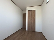 【神奈川県/川崎市麻生区片平】片平1丁目新築戸建A号棟 洋室