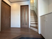 【神奈川県/川崎市麻生区片平】片平1丁目新築戸建A号棟 玄関