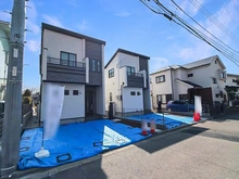 【神奈川県/川崎市麻生区片平】片平1丁目新築戸建A号棟 外観：全2棟　右側