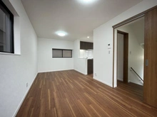 【神奈川県/川崎市川崎区中島】川崎市川崎区中島2丁目　中古戸建 リビング・ダイニング