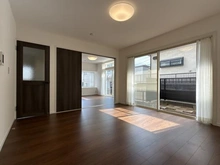 【神奈川県/横浜市泉区白百合】横浜市泉区白百合3丁目　中古戸建 LDK：奥：洋室