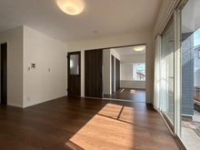 【神奈川県/横浜市泉区白百合】横浜市泉区白百合3丁目　中古戸建 LDK：奥：洋室