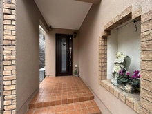 【神奈川県/横浜市青葉区荏子田】横浜市青葉区荏子田2丁目　中古戸建 アプローチ