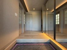 【神奈川県/横浜市青葉区荏子田】横浜市青葉区荏子田2丁目  中古戸建 玄関