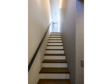 【東京都/世田谷区世田谷】世田谷区世田谷1丁目　新築戸建　A号棟 階段