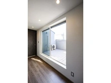 【東京都/世田谷区世田谷】世田谷区世田谷1丁目　新築戸建　A号棟 洋室