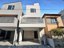 【東京都/世田谷区世田谷】世田谷区世田谷1丁目　新築戸建　B号棟 外観：全2棟　右