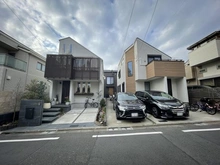 【東京都/大田区田園調布本町】大田区田園調布本町　中古戸建 外観：中央奥