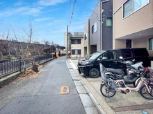 【神奈川県/川崎市幸区鹿島田】川崎市幸区鹿島田3丁目　中古戸建 前面道路