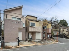 【神奈川県/川崎市宮前区初山】川崎市宮前区初山2丁目　中古戸建 外観：中央