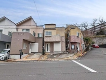 【神奈川県/川崎市宮前区初山】川崎市宮前区初山2丁目　中古戸建 外観：中央