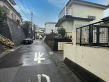 【神奈川県/横浜市緑区上山】横浜市緑区上山3丁目　中古戸建 前面道路