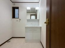 【神奈川県/横浜市鶴見区東寺尾東台】横浜市鶴見区東寺尾東台　中古戸建 洗面所