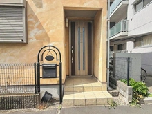 【神奈川県/川崎市高津区蟹ケ谷】川崎市高津区蟹ケ谷　中古戸建 玄関