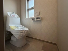 【神奈川県/川崎市高津区梶ケ谷】川崎市高津区梶ケ谷3丁目　中古戸建 トイレ