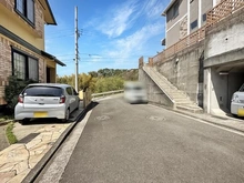 【神奈川県/横浜市泉区岡津町】横浜市泉区岡津町　中古戸建 前面道路