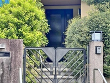 【東京都/八王子市元八王子町】八王子市元八王子町2丁目　中古戸建 玄関