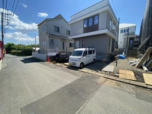 【神奈川県/川崎市宮前区神木本町】宮前区神木本町3丁目新築戸建6号棟 建築中の外観：全6棟　中央