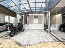 【神奈川県/川崎市高津区下作延】川崎市高津区下作延2丁目　中古戸建 駐車場