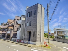 【神奈川県/川崎市中原区下小田中】下小田中3丁目新築戸建2号棟 建築中の外観：全２棟　角側