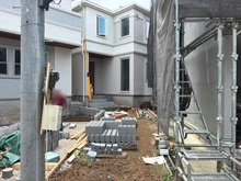 【神奈川県/川崎市宮前区初山】宮前区初山2丁目　新築戸建6号棟 建築中の外観：全17棟　中央