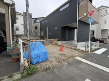 【神奈川県/川崎市宮前区初山】宮前区初山2丁目　新築戸建 建築中の外観