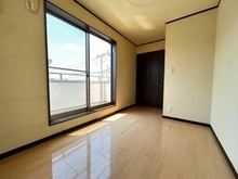 【神奈川県/横浜市都筑区池辺町】横浜市都筑区池辺町　中古戸建 洋室