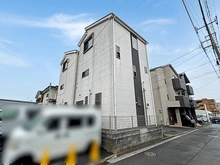 【神奈川県/横浜市都筑区池辺町】横浜市都筑区池辺町　中古戸建 外観：手前