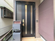 【神奈川県/横浜市青葉区荏田町】横浜市青葉区荏田町　中古戸建 玄関