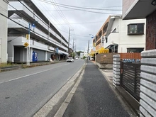 【神奈川県/横浜市青葉区荏田町】横浜市青葉区荏田町　中古戸建 前面道路