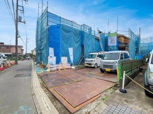 【神奈川県/川崎市宮前区野川本町】野川本町1丁目3号棟 建築中の外観：全4棟　右側