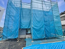 【神奈川県/川崎市宮前区野川本町】野川本町1丁目4号棟 建築中の外観：全4棟