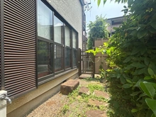 【神奈川県/横浜市神奈川区菅田町】横浜市神奈川区菅田町　中古戸建 庭