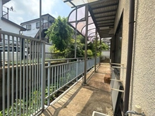【神奈川県/横浜市神奈川区菅田町】横浜市神奈川区菅田町　中古戸建 庭